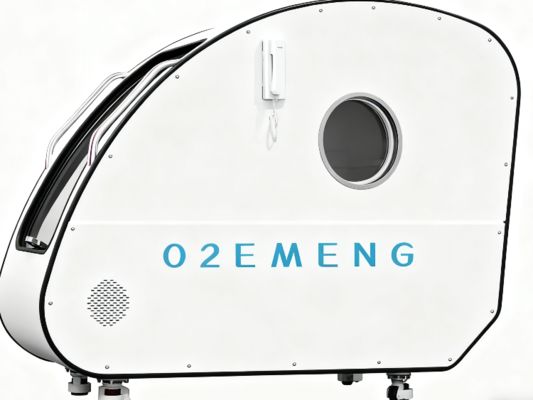 White Medical Oxygen Concentrator 1500W 28%～32% Chamber Oxygen Concentration for Oxygen Therapy and Treatment